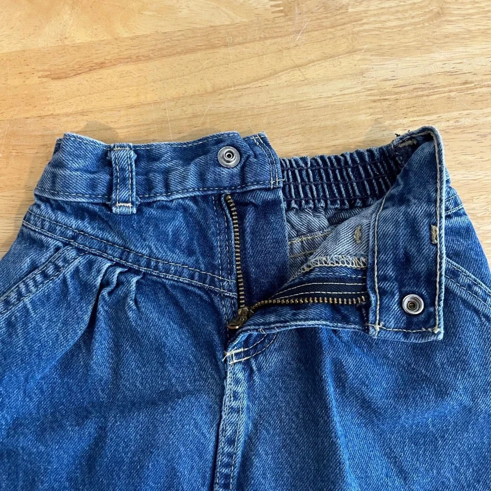 Vintage OshKosh Bgosh Girls Denim Mini Skirt Medium Wash Pleated Elastic 4T